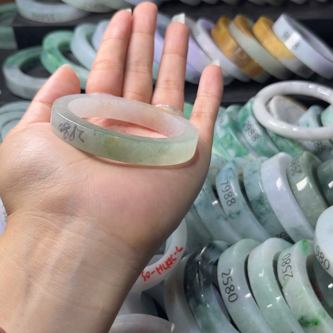 定制翡翠手镯未镶嵌