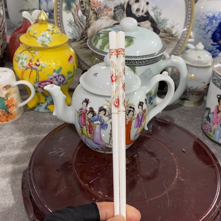 景德镇陶瓷工艺品