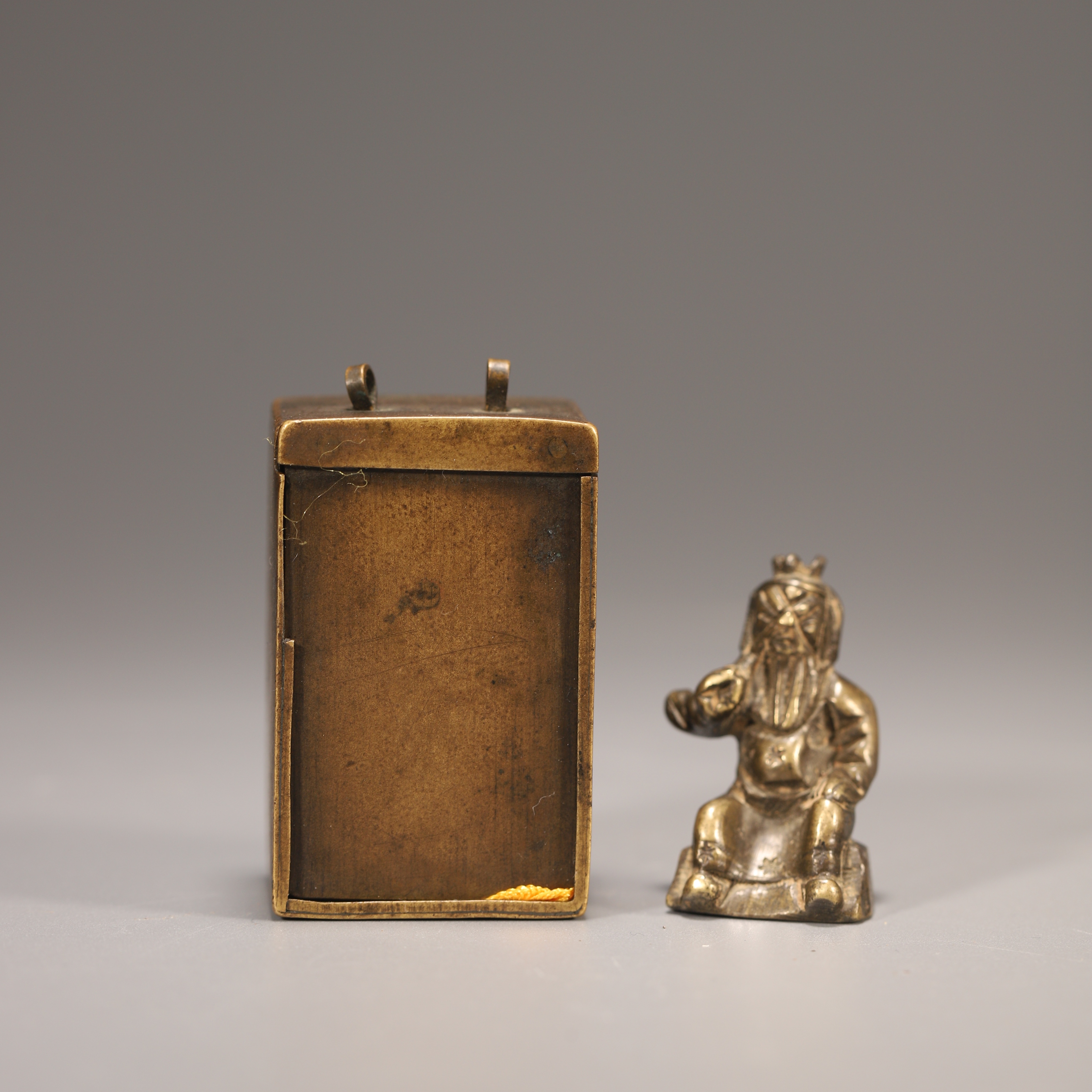 Lot10清代 关公寸佛