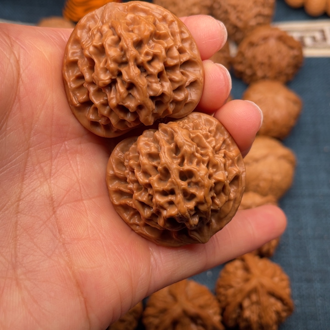 文玩核桃把件36全品毕业秦闷