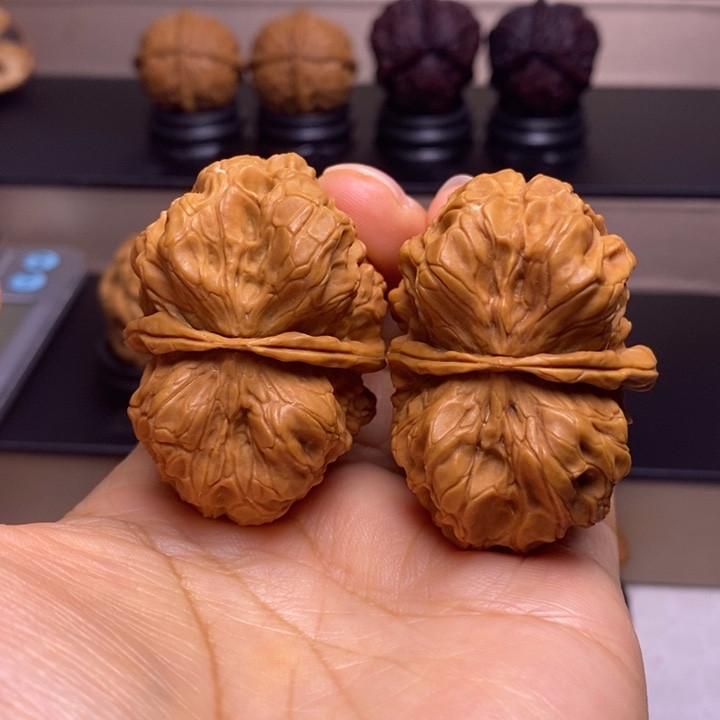 我***。文玩核桃把件磐石鬼脸24