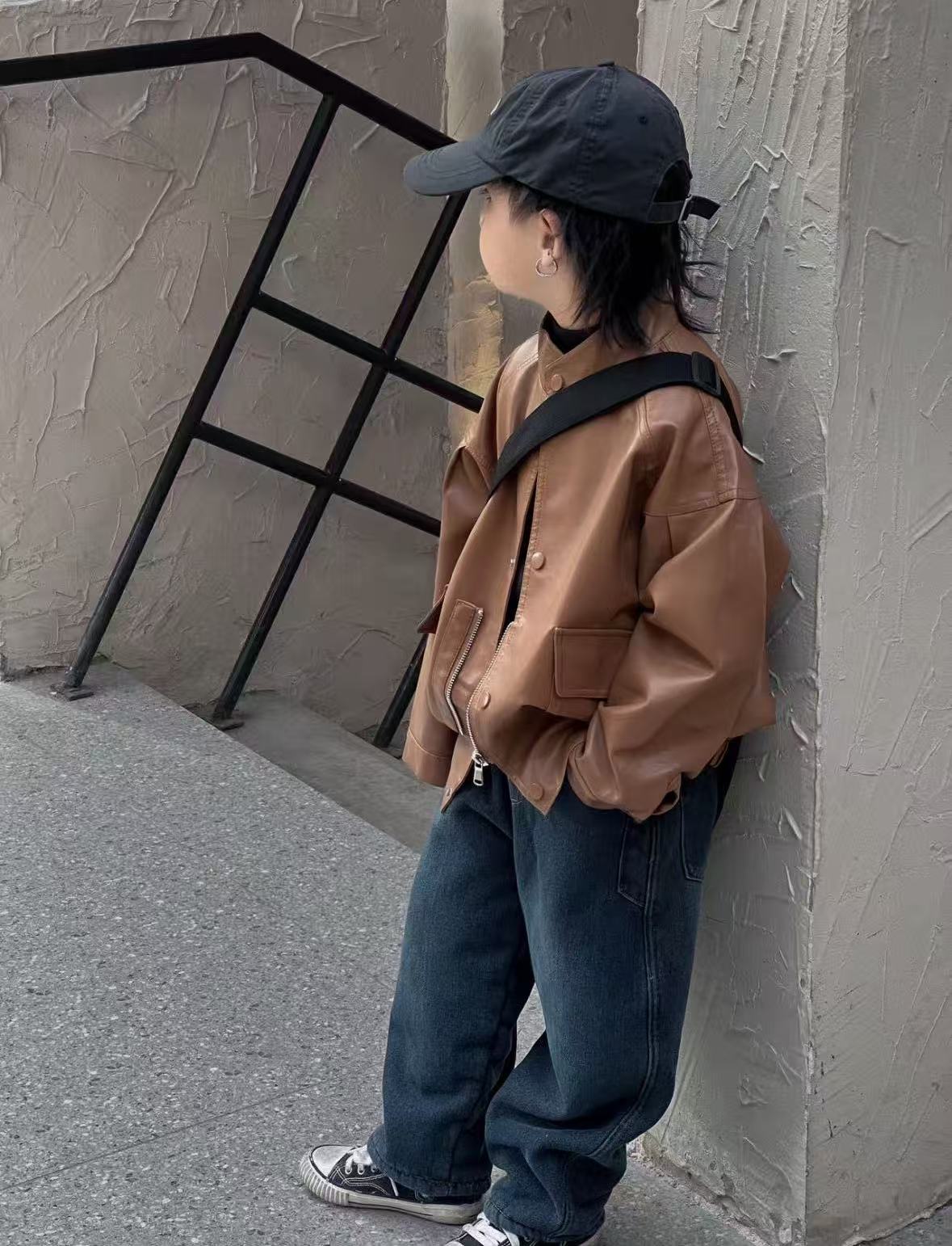 A5961男女童时尚洋气潮流休闲百搭春秋款半拉链按扣立领皮衣