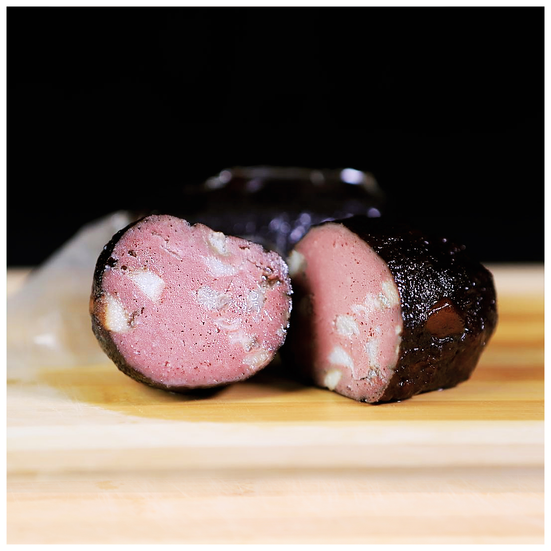 烟熏农家血豆腐贵州农家传统工艺味道