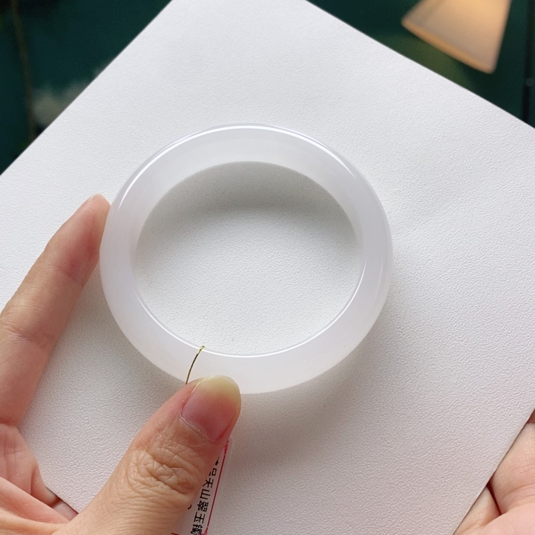 石英质玉手镯未镶嵌H****周56.3