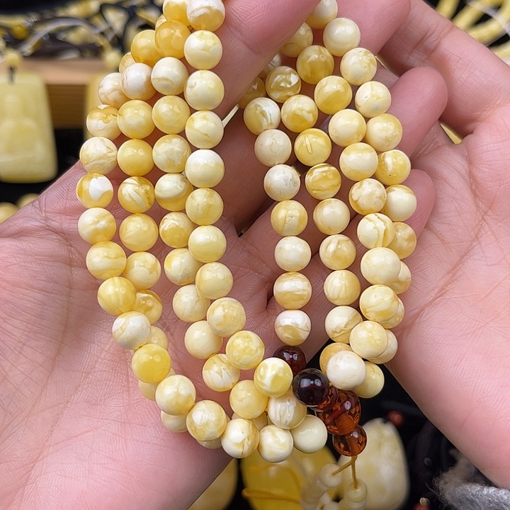 琥珀未镶嵌颈饰琥珀 无品控