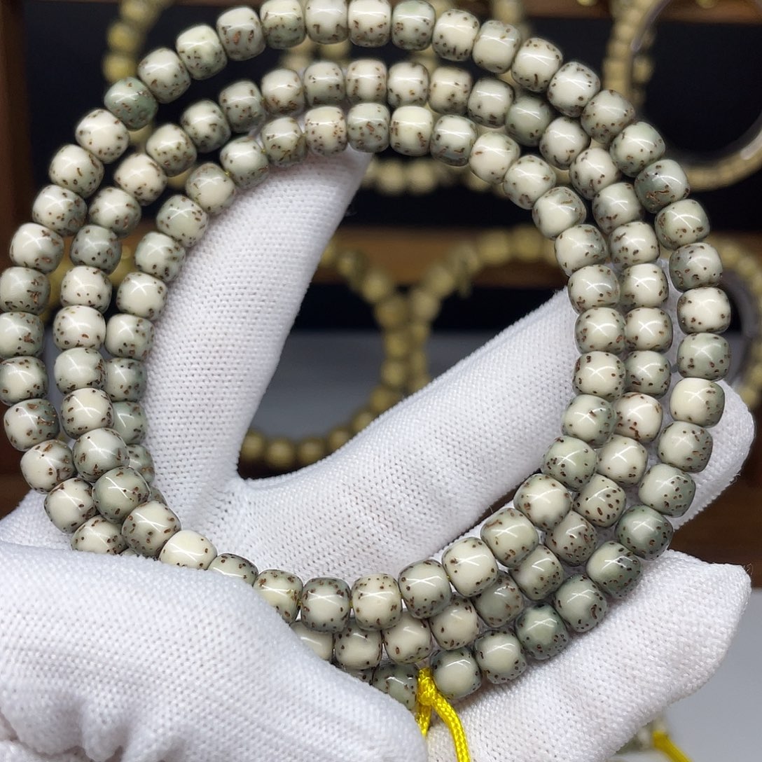 星月菩提吊坠7-6、绿背河豚