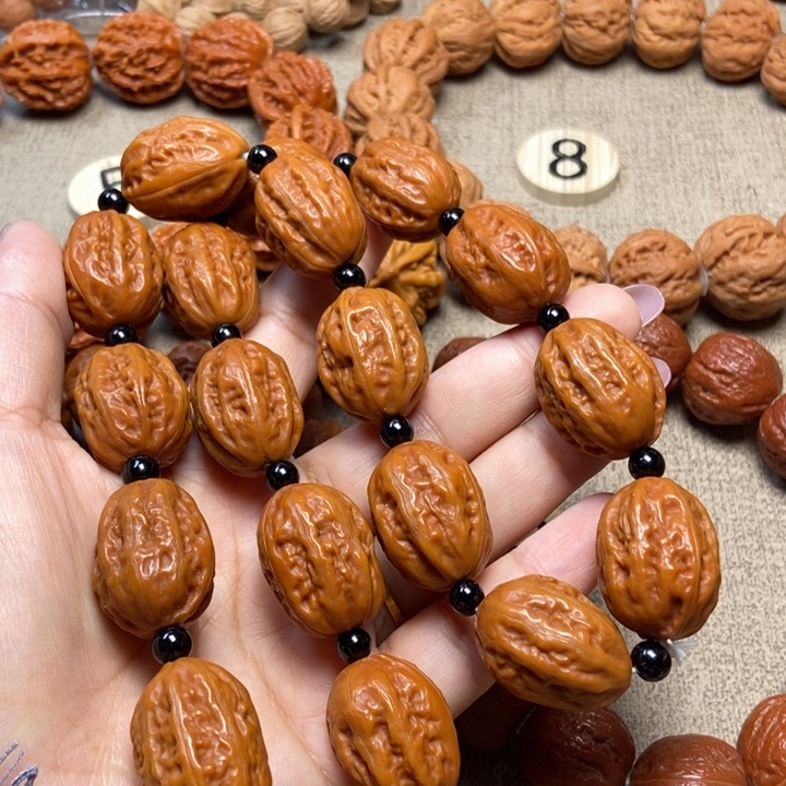 文玩核桃吊坠大枣手持