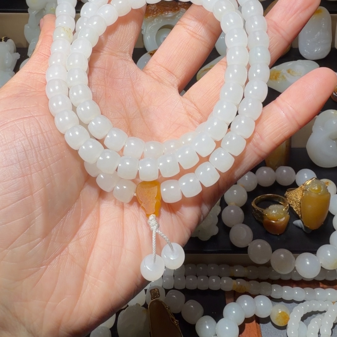 开***乐和田玉未镶嵌颈饰