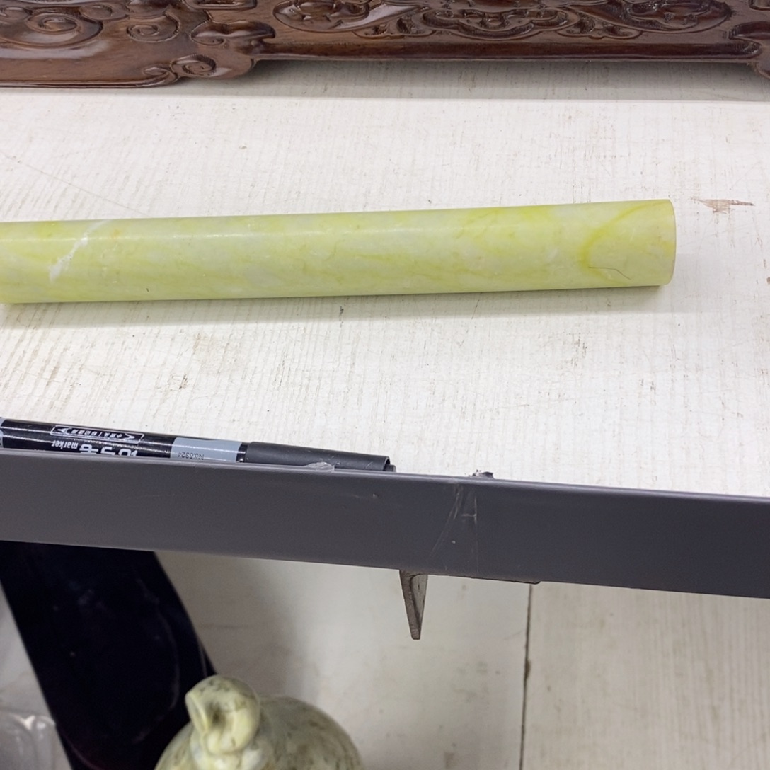 【闪购商品】蛇纹石玉（覆膜）珠宝奇石未镶嵌么**?