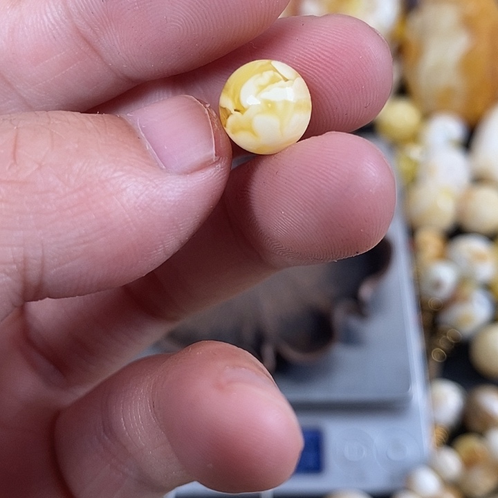 琥珀未镶嵌珠宝奇石我