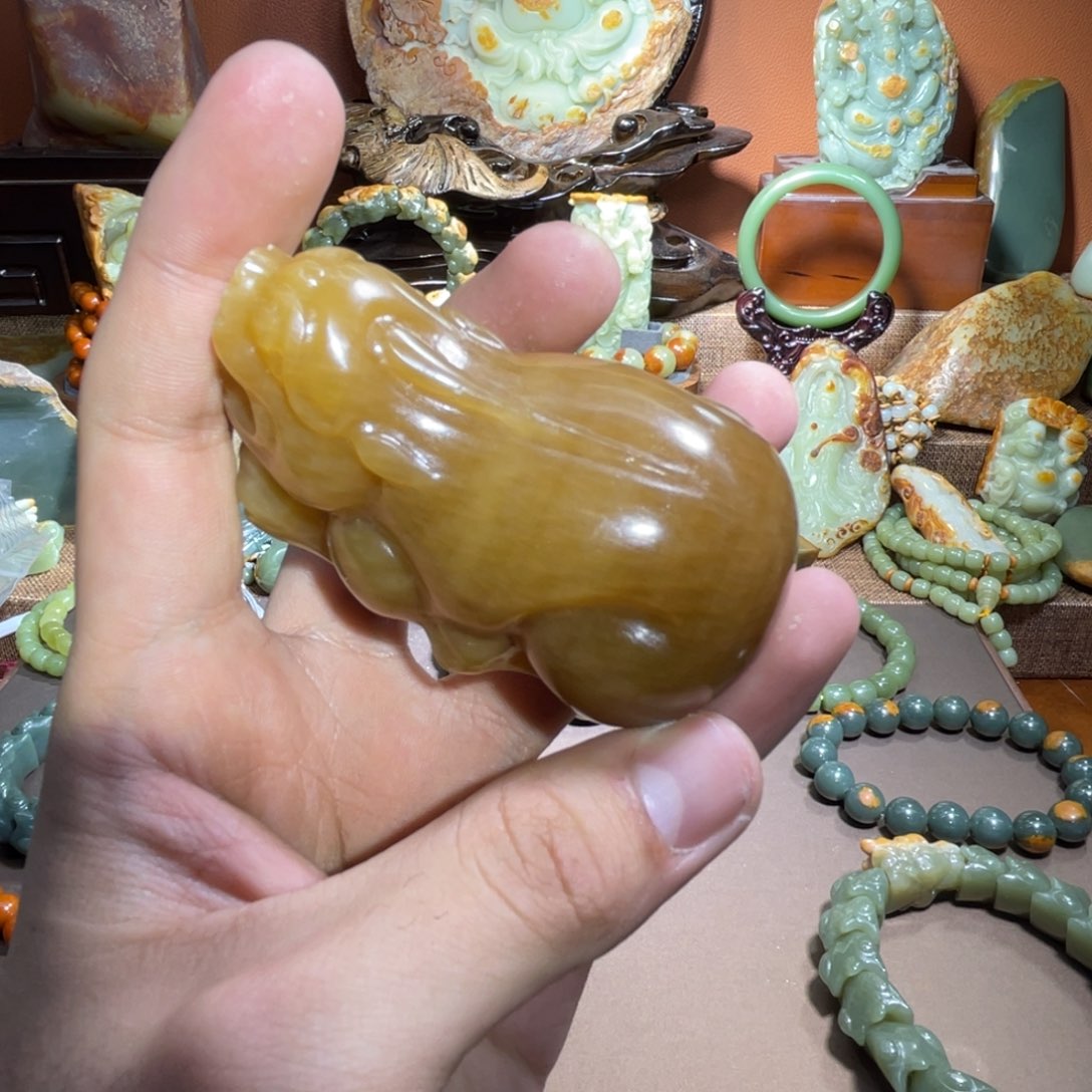 透闪石质玉手把未镶嵌