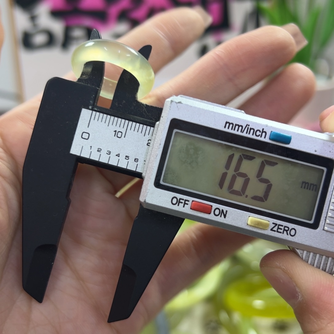 蛇纹石玉手镯未镶嵌206