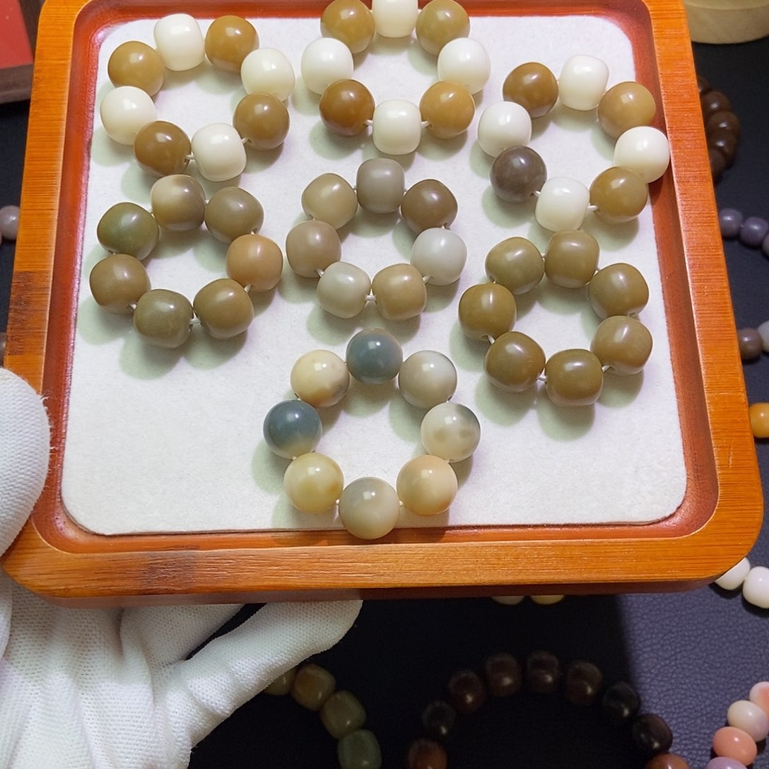 吊坠菩提根/象牙果卡14微瑕手捻一物一拍0139