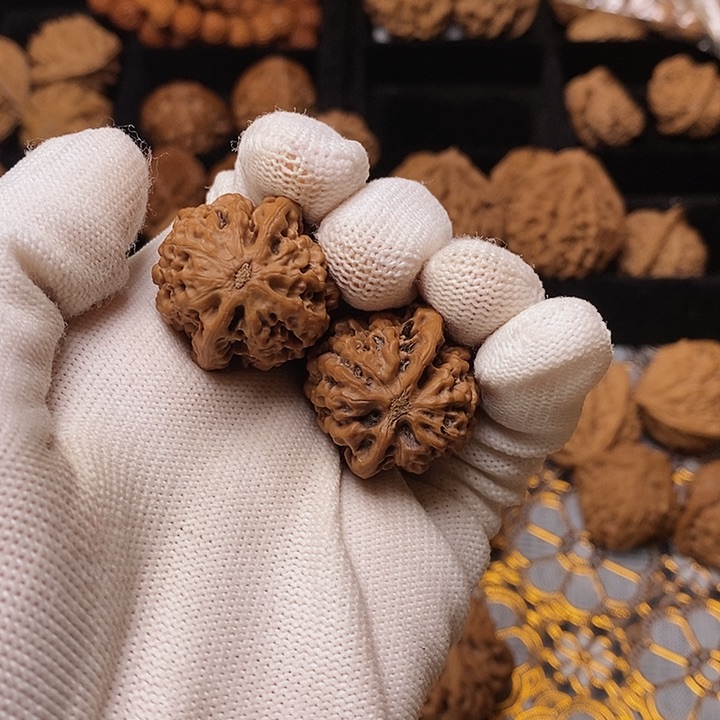 文玩核桃把件今****?秦岭秦闷