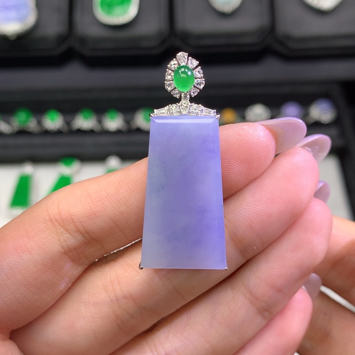 翡翠吊坠(不含链)18K金镶嵌