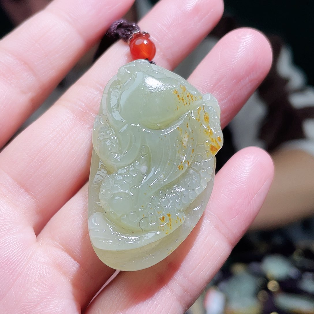 和田玉颈饰未镶嵌