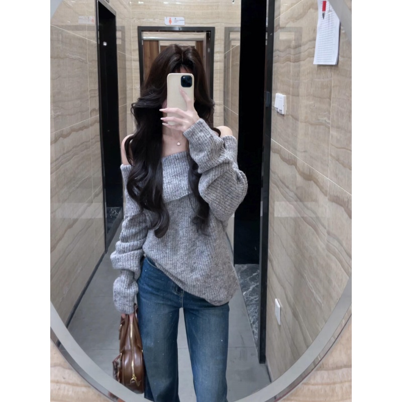 MARIE.COCO韩系灰色翻领露肩长袖针织毛衣女秋冬季修身显瘦牛仔裤