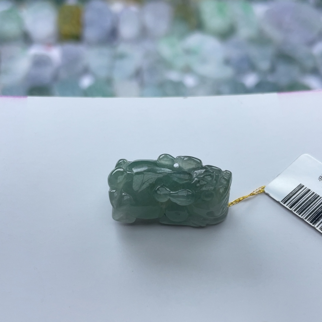 翡翠颈饰未镶嵌貔貅