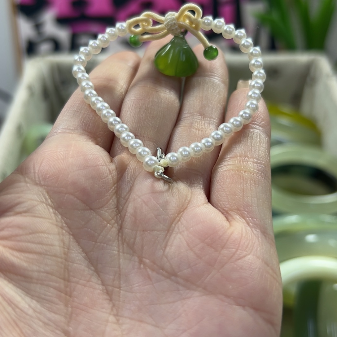 蛇纹石玉手镯未镶嵌186