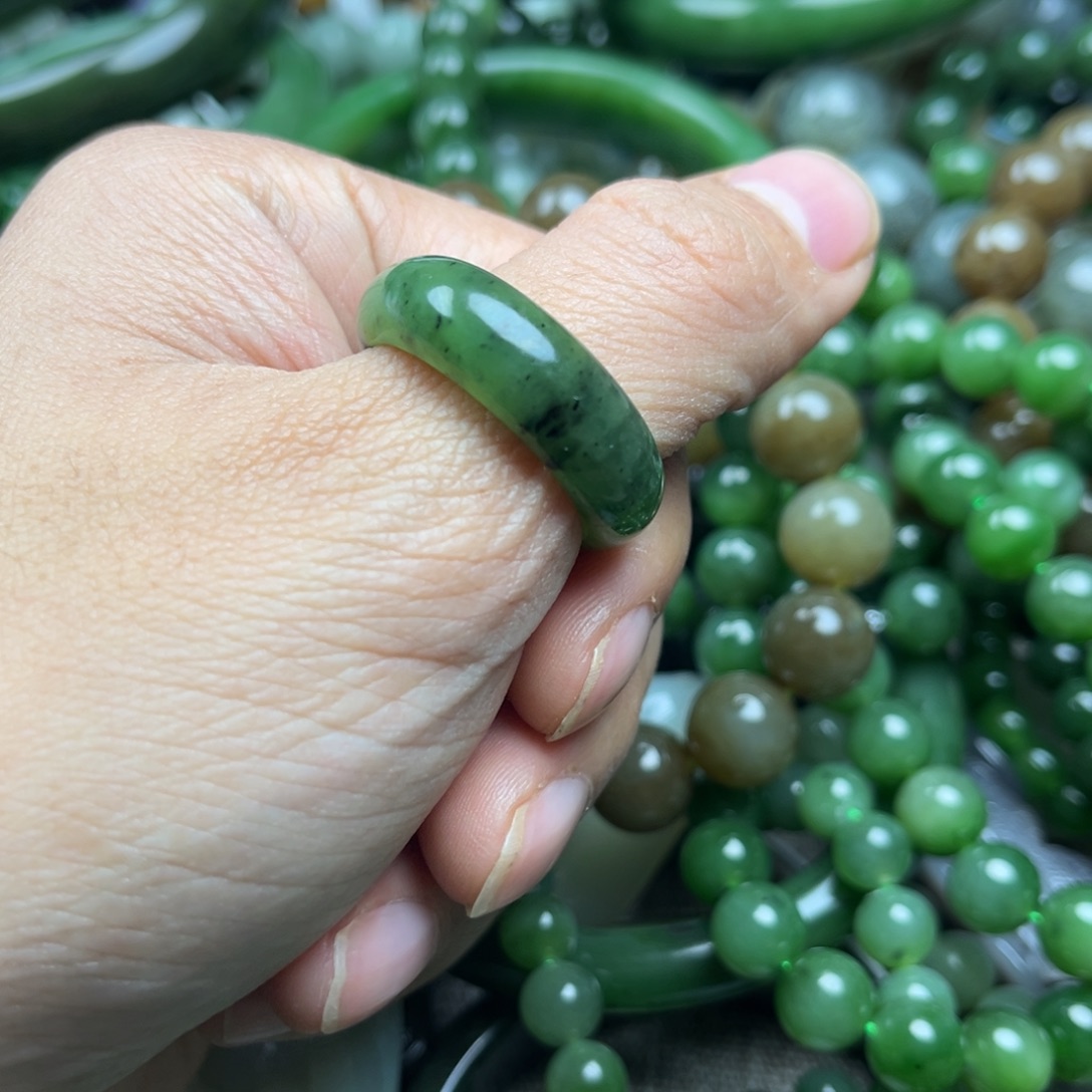 和田玉（碧玉）未镶嵌戒圈