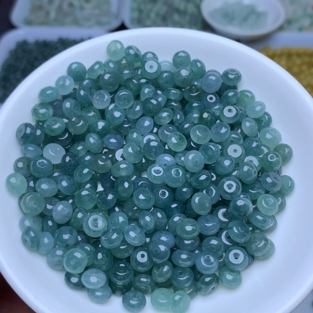 散珠翡翠卡3.5乘6.4冰蓝水鼓珠50个