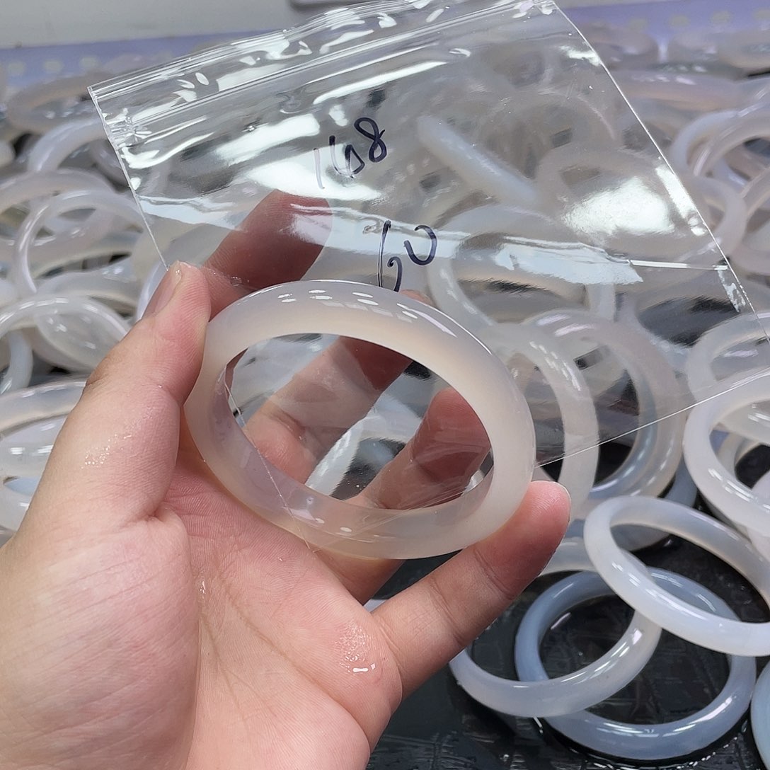 玛瑙/玉髓手镯未镶嵌148