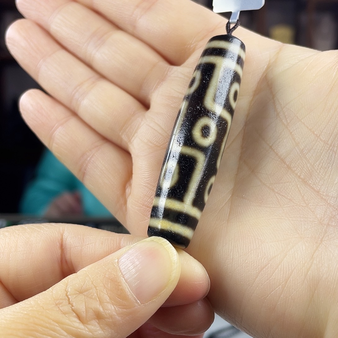 慎***独玛瑙/玉髓合金颈饰天缘