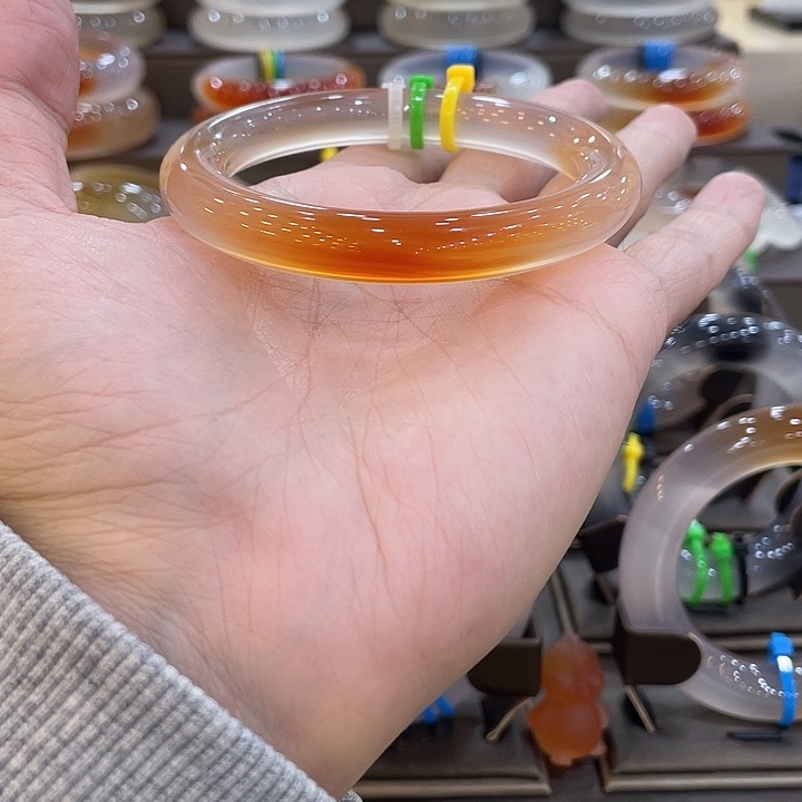 玛瑙/玉髓未镶嵌手镯