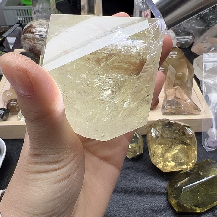 珠宝半成品未镶嵌水晶