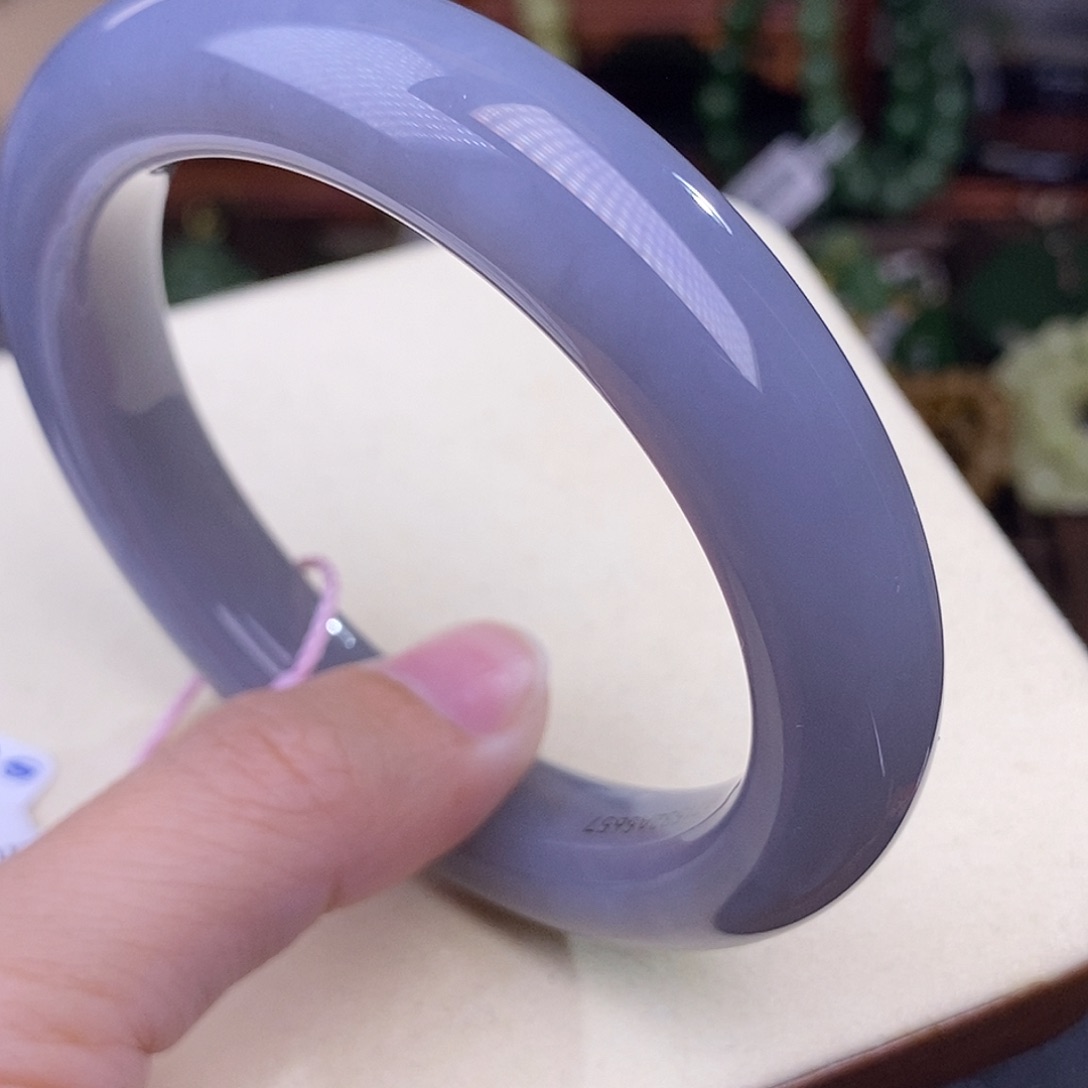 和田玉56.8浓烟紫仙紫脂膏级天花板清货价手镯未镶嵌