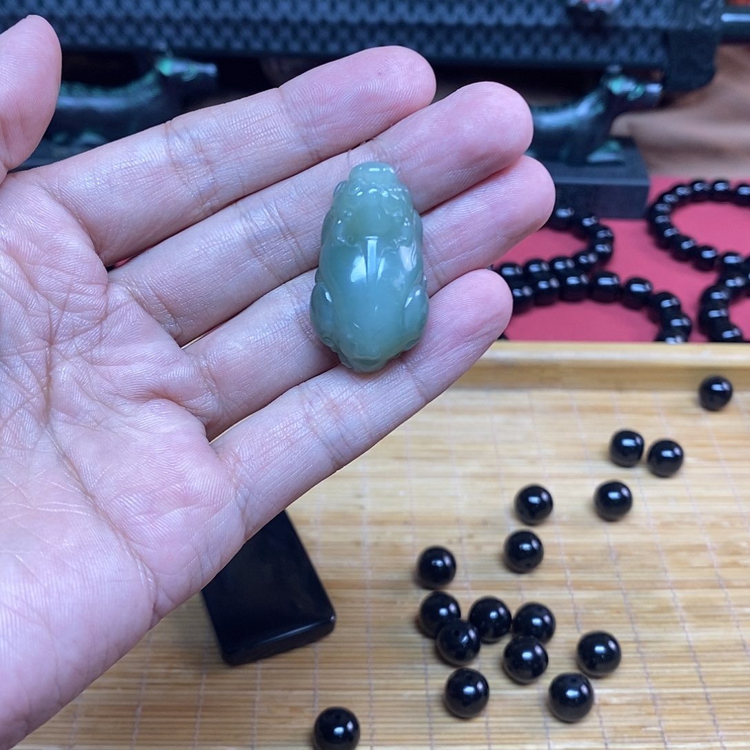 泥***巴和田玉未镶嵌手链