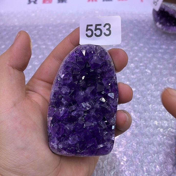 紫晶未镶嵌大型摆件（非配饰）