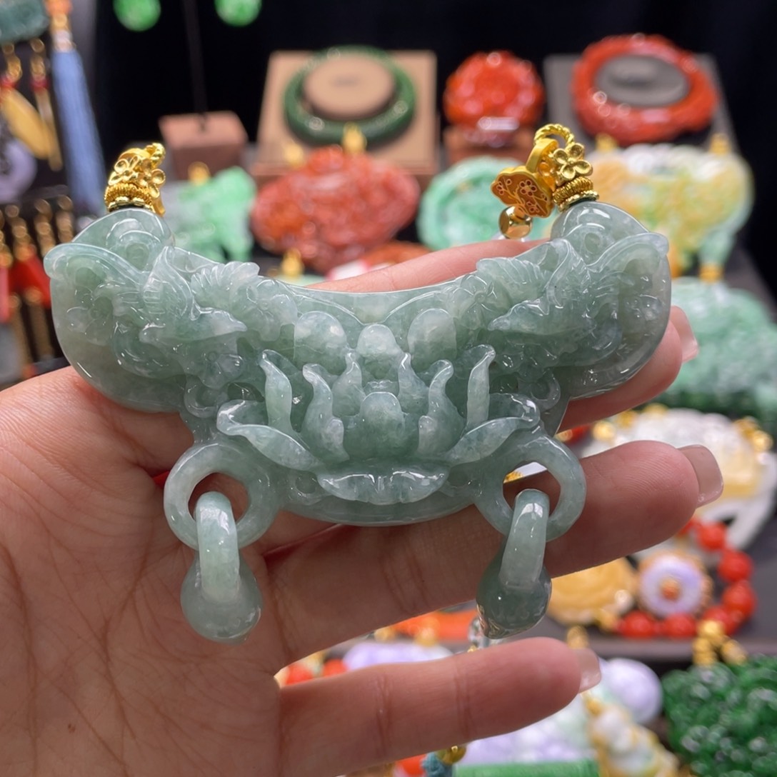 翡翠颈饰未镶嵌代编织