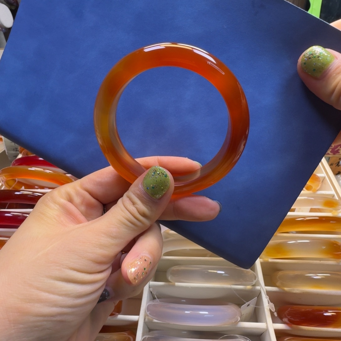 玛瑙/玉髓未镶嵌手镯