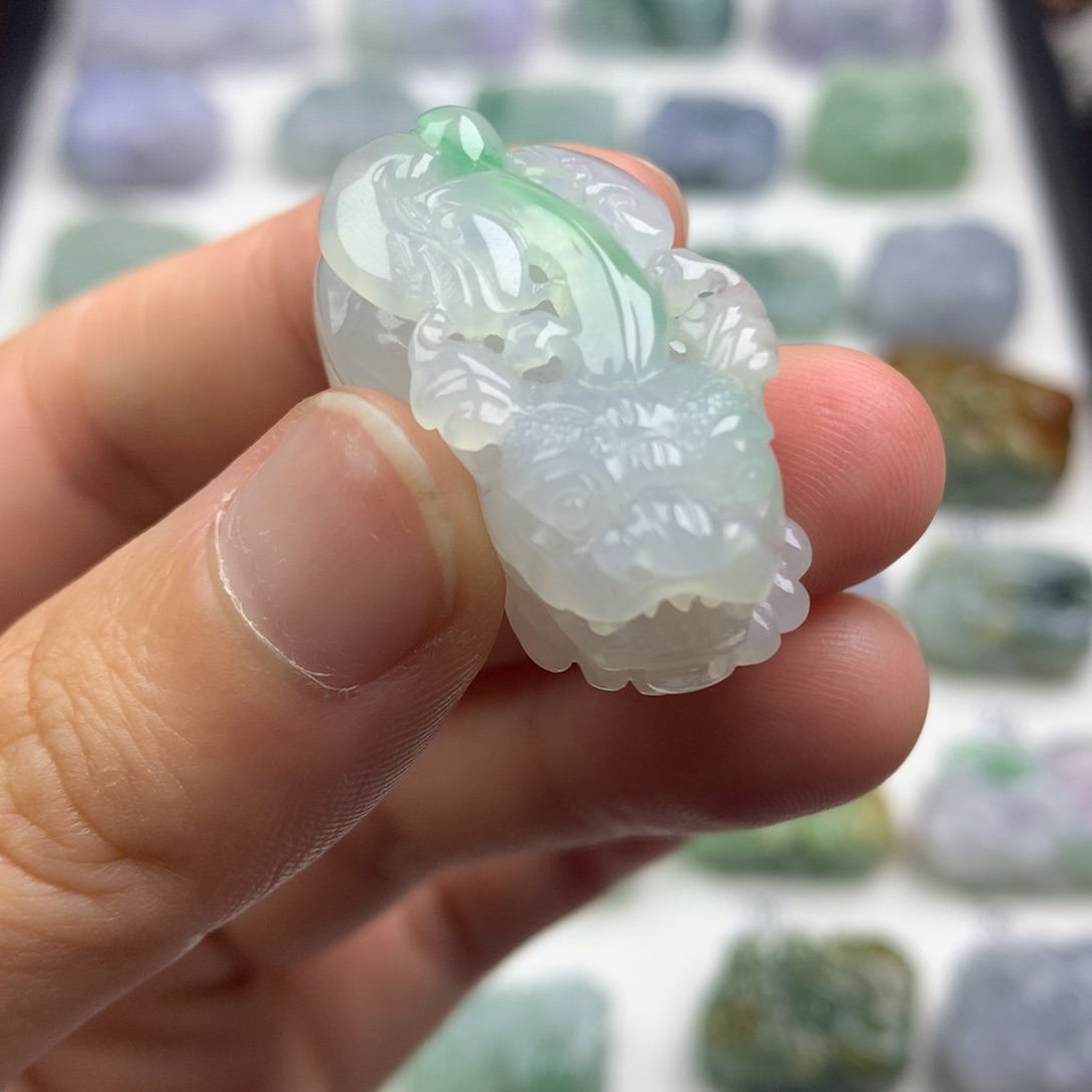 翡翠未镶嵌吊坠(不含链)天然缅甸翡翠貔貅吊坠