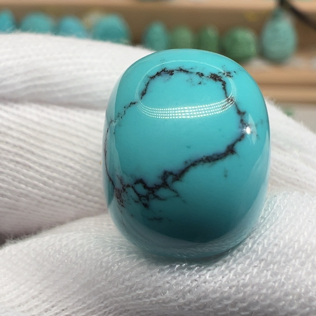 绿松石配饰未镶嵌