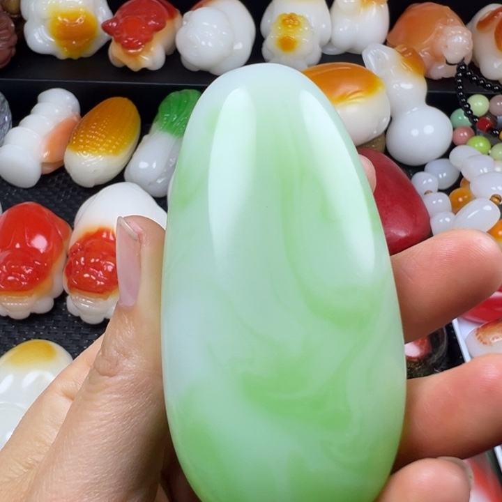 新疆戈壁五彩石金丝