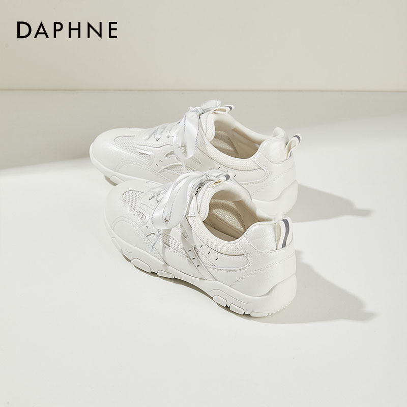 达芙妮芭蕾德训鞋女2025年夏季薄款平底小白鞋网面透气运动阿甘鞋