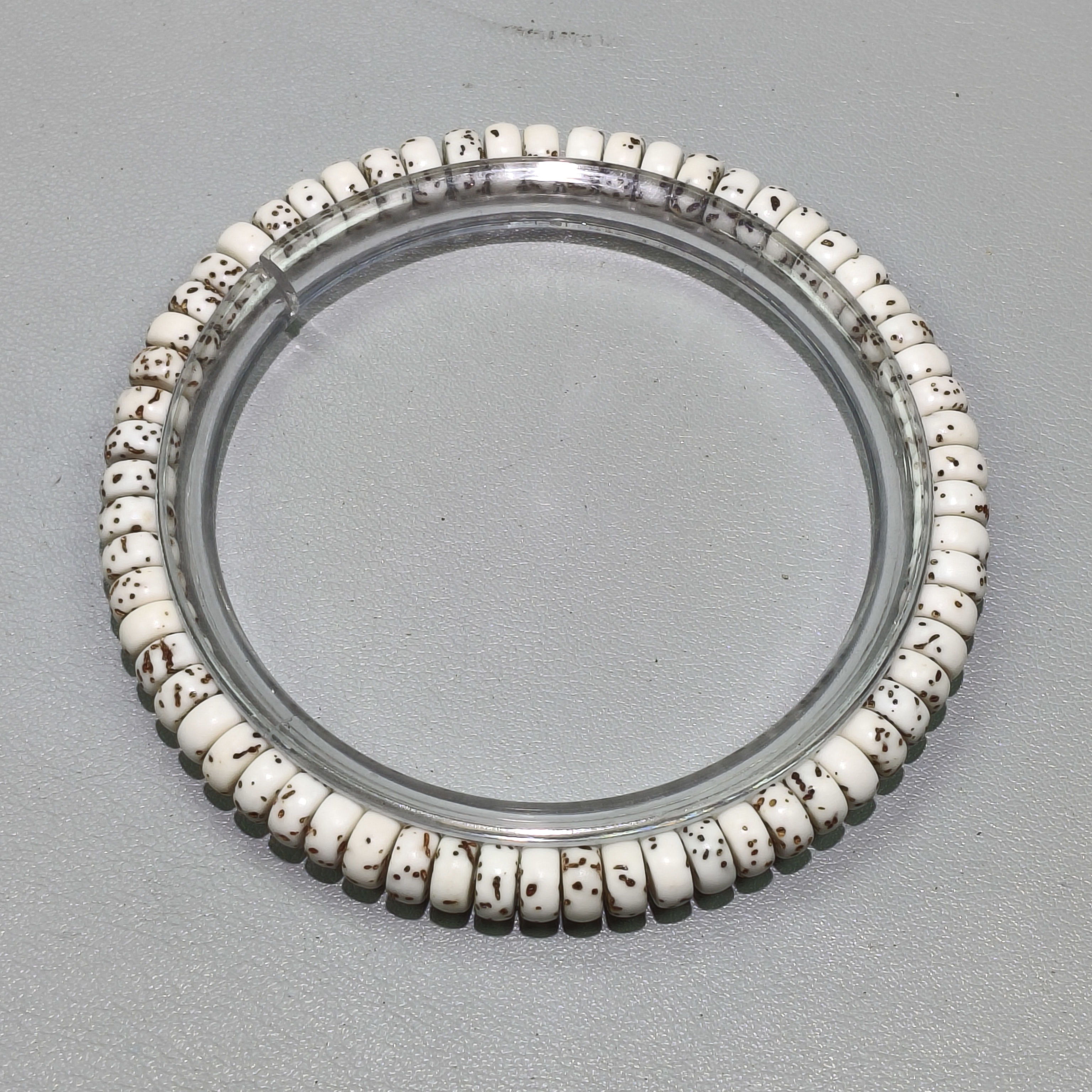 Y32 瓷白星月菩提卡0.6片珠单圈手串