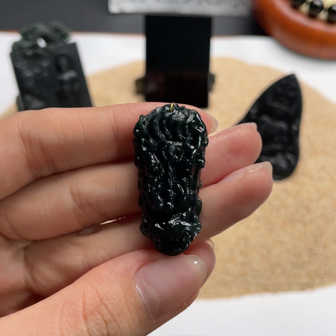 【闪购商品】定制翡翠未镶嵌墨翠