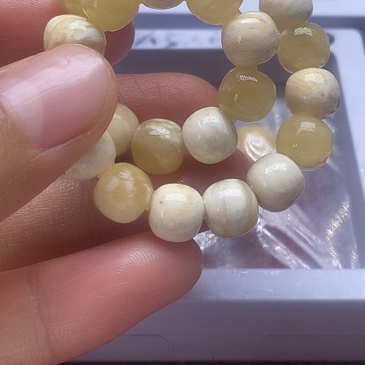 贝壳手串/手链来***行社会牛8.2成7.2老邢满花手链