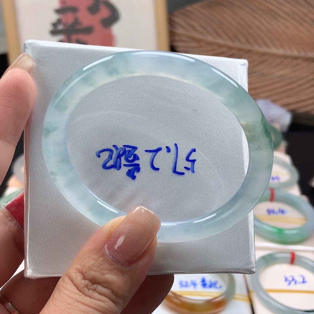 翡翠手镯未镶嵌3号