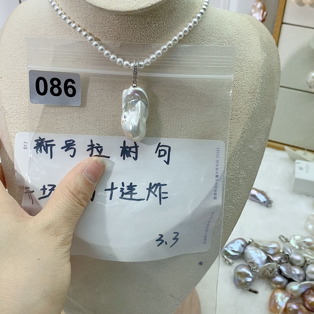 淡水珍珠颈饰合金
