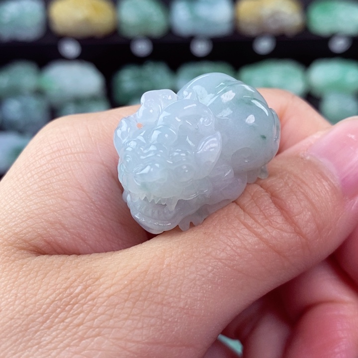 翡翠颈饰未镶嵌天然