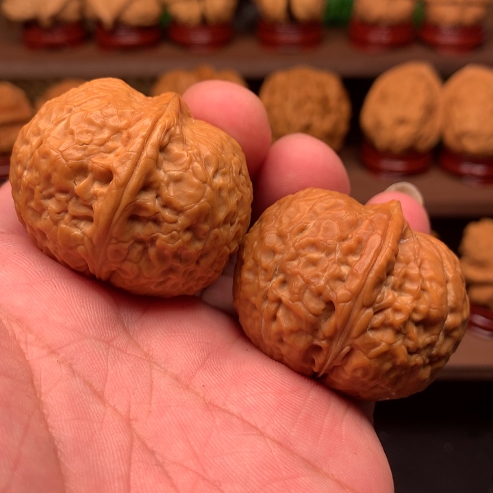 文玩核桃吊坠至尊元宝