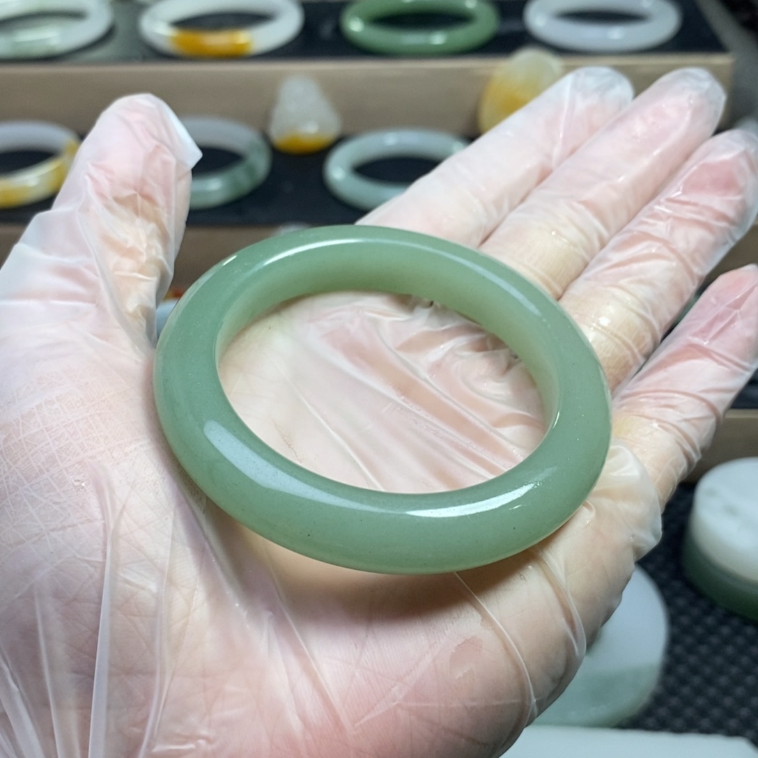 石英质玉手镯未镶嵌༺***༻