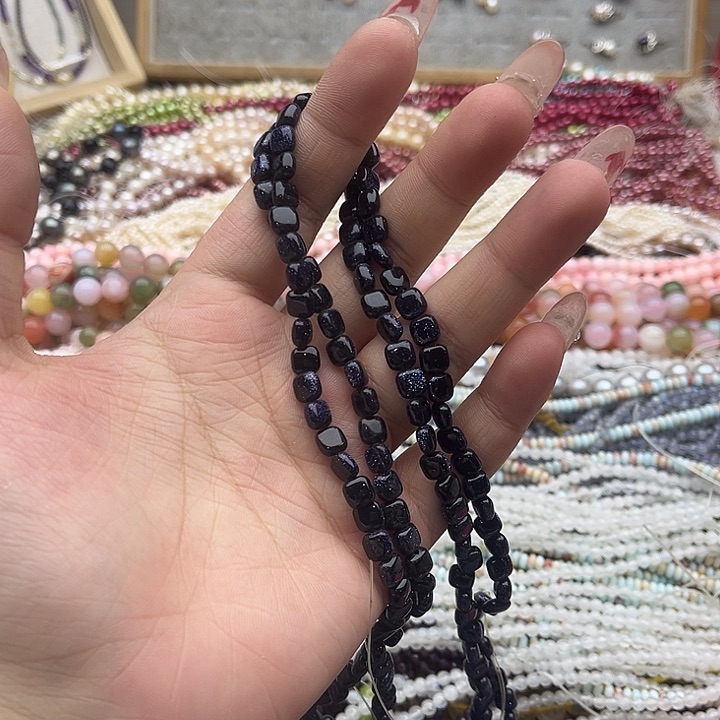 玛瑙/玉髓珠宝半成品未镶嵌2条6mm左右蓝砂石方片