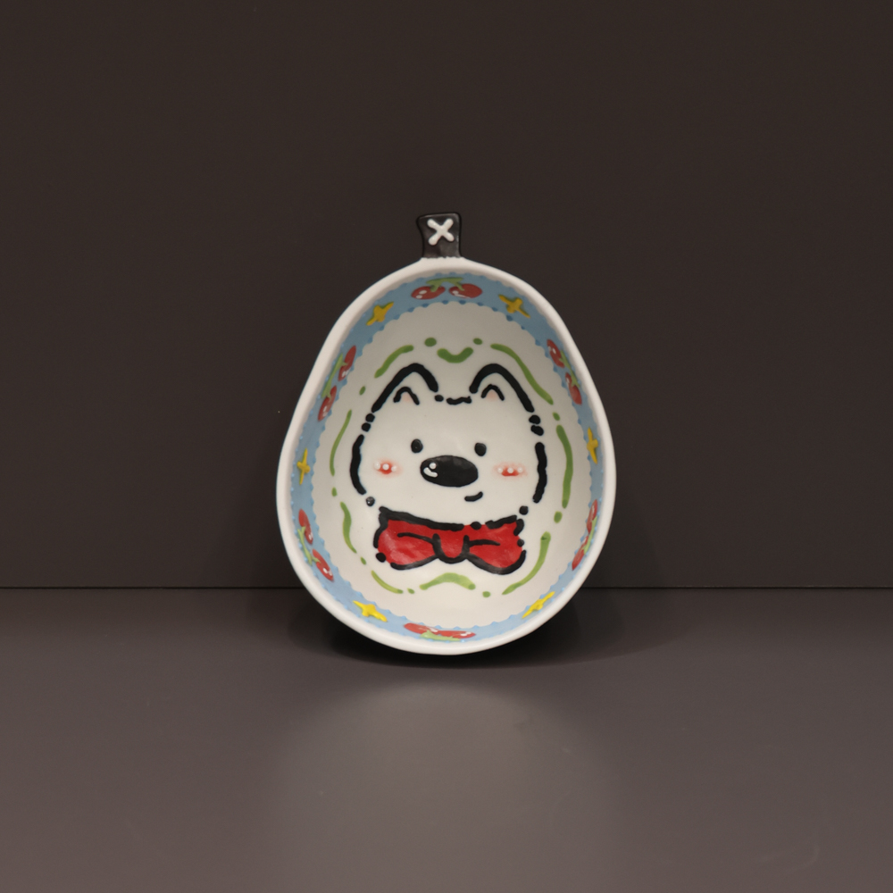 587西高地手工手绘梨杷碟