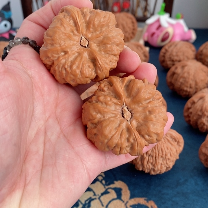 文玩核桃把件蛤蟆头42