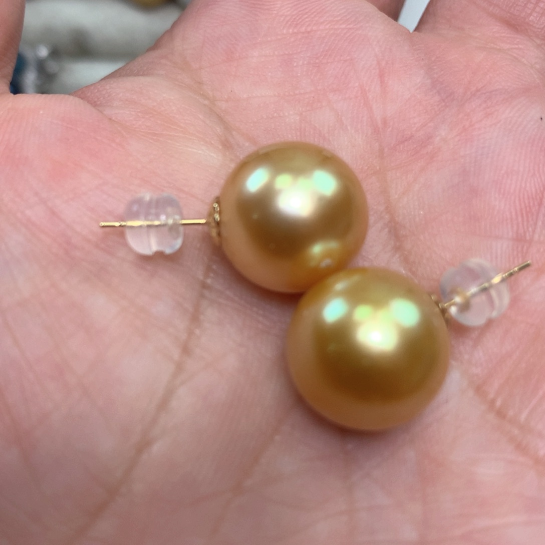 海水珍珠耳饰18K金镶嵌